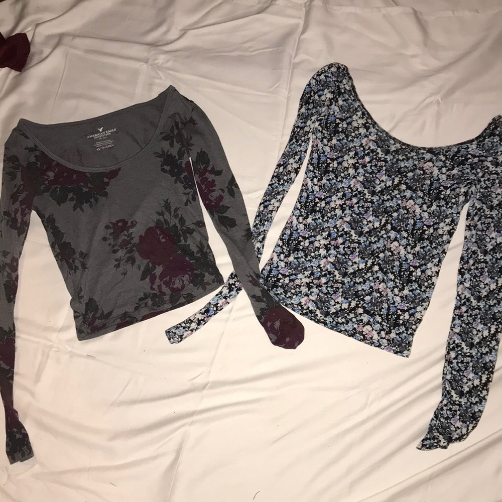 2 crop tops